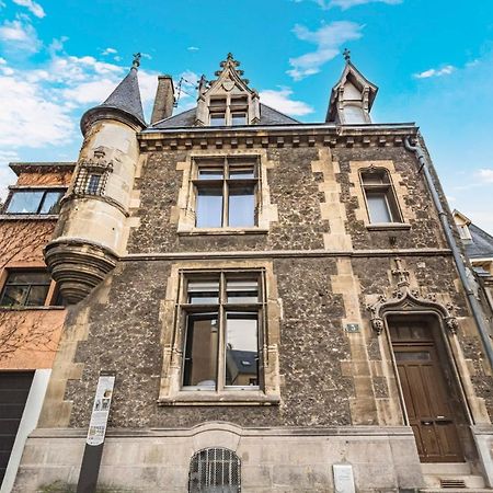 Tournelles Vue Cathedrale- Maison Climatisee Du Xvie Siecle Classee Apartment Reims Bagian luar foto