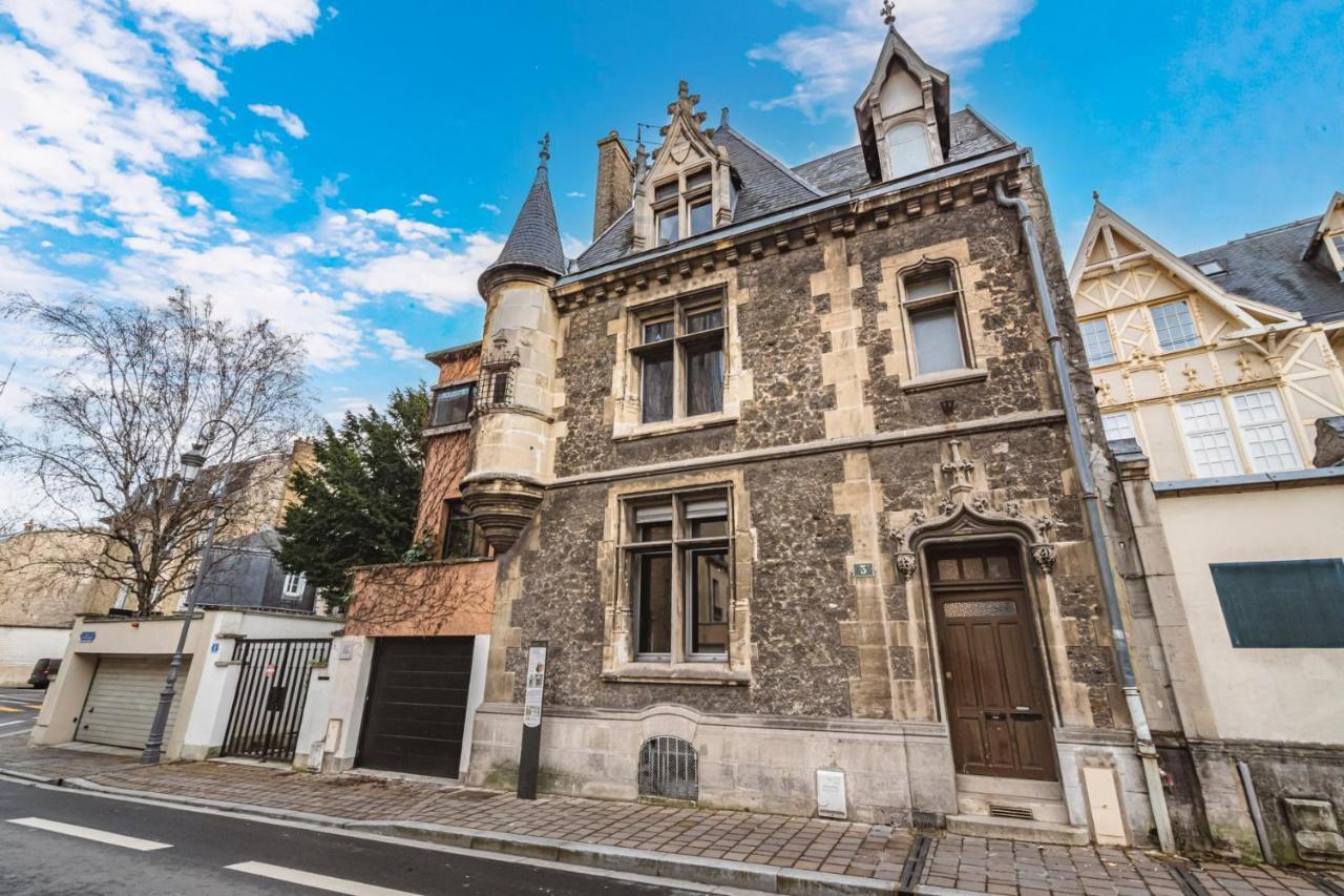 Tournelles Vue Cathedrale- Maison Climatisee Du Xvie Siecle Classee Apartment Reims Bagian luar foto